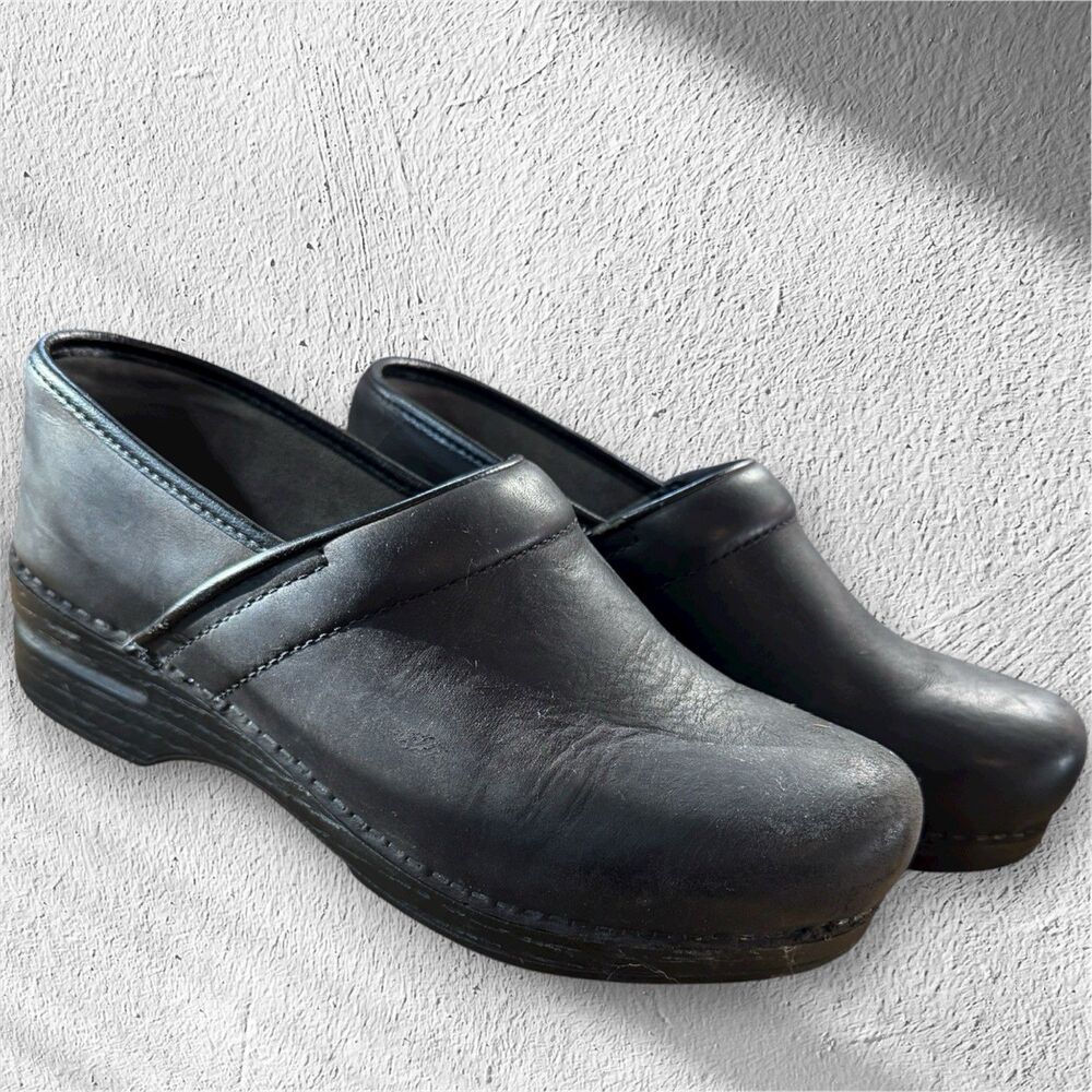 Womens Dansko Black Women’s Clogs size 41 EU 10.5-11 US Casual